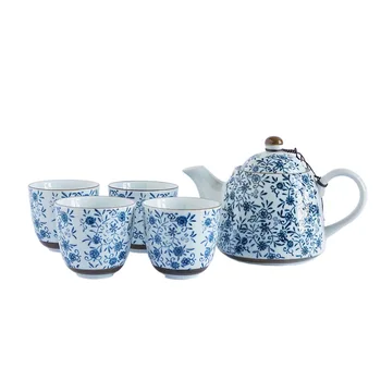 Komplekts Ziedu Teaware Underglazed Zilā Keramikas Tējkannu kungfu Tējkannu Tējas Tase ar Infuser Labākā Dāvana (4 teacups + 1 pot)