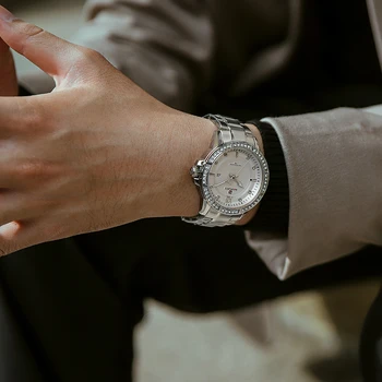 Luksusa Zīmolu NAVIFORCE Modes Dimanta Pulksteņi Vīriešu Klasiskās Vīriešu rokas Pulkstenis no Nerūsējošā Tērauda Ūdensizturīgs Kvarca Analogais Pulkstenis